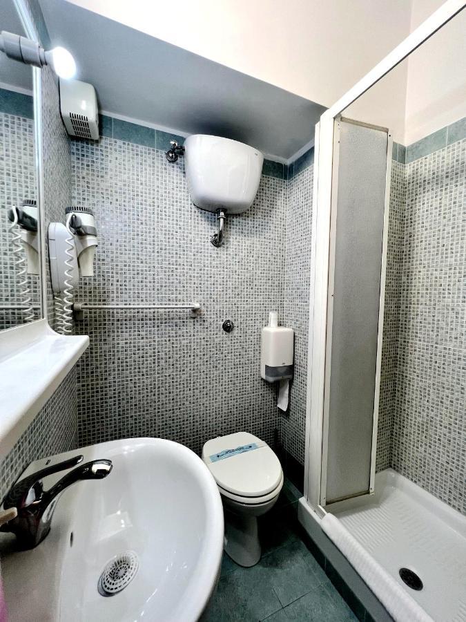 Hotel Domus Termini Ρώμη Εξωτερικό φωτογραφία
