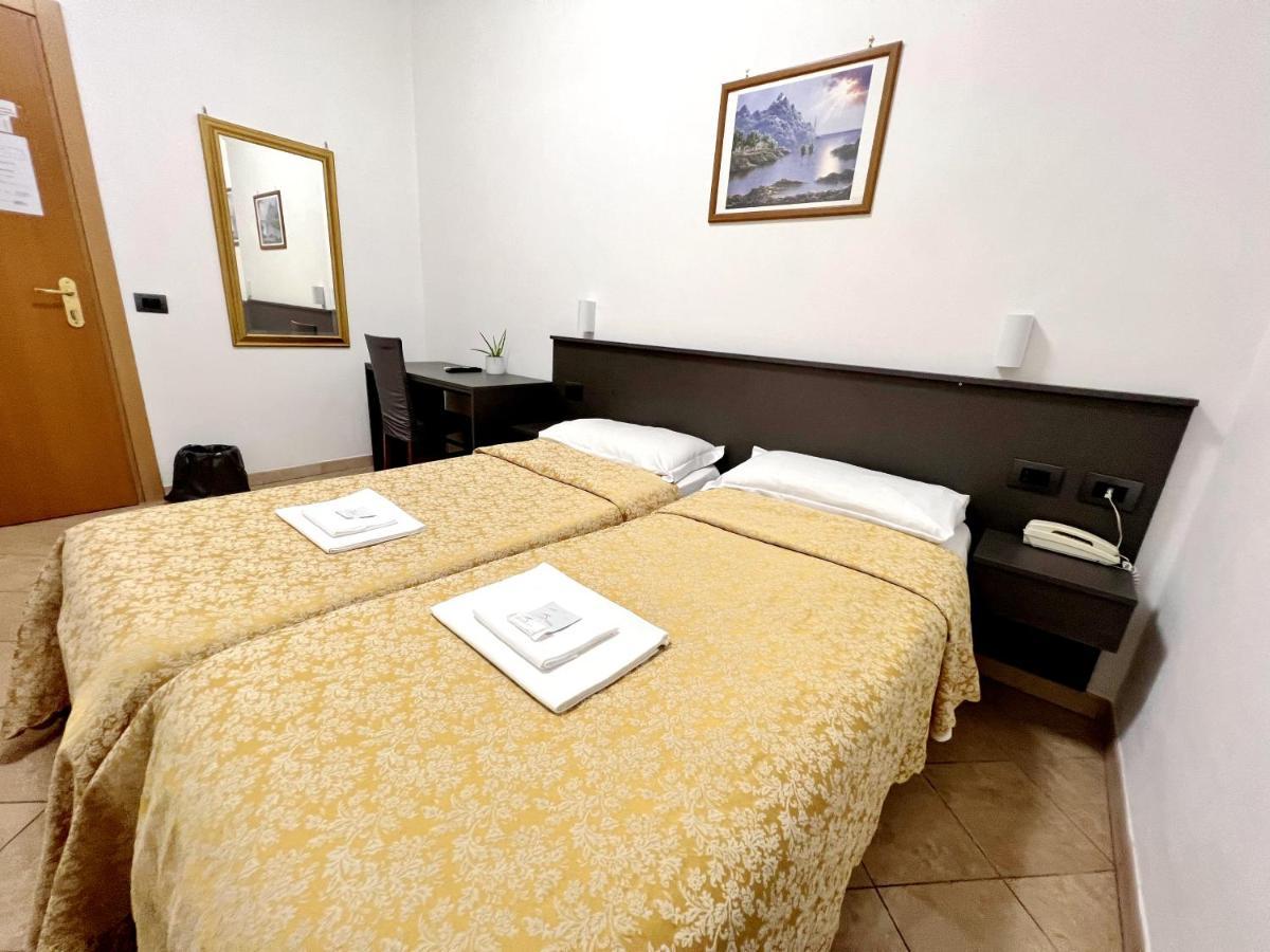 Hotel Domus Termini Ρώμη Εξωτερικό φωτογραφία
