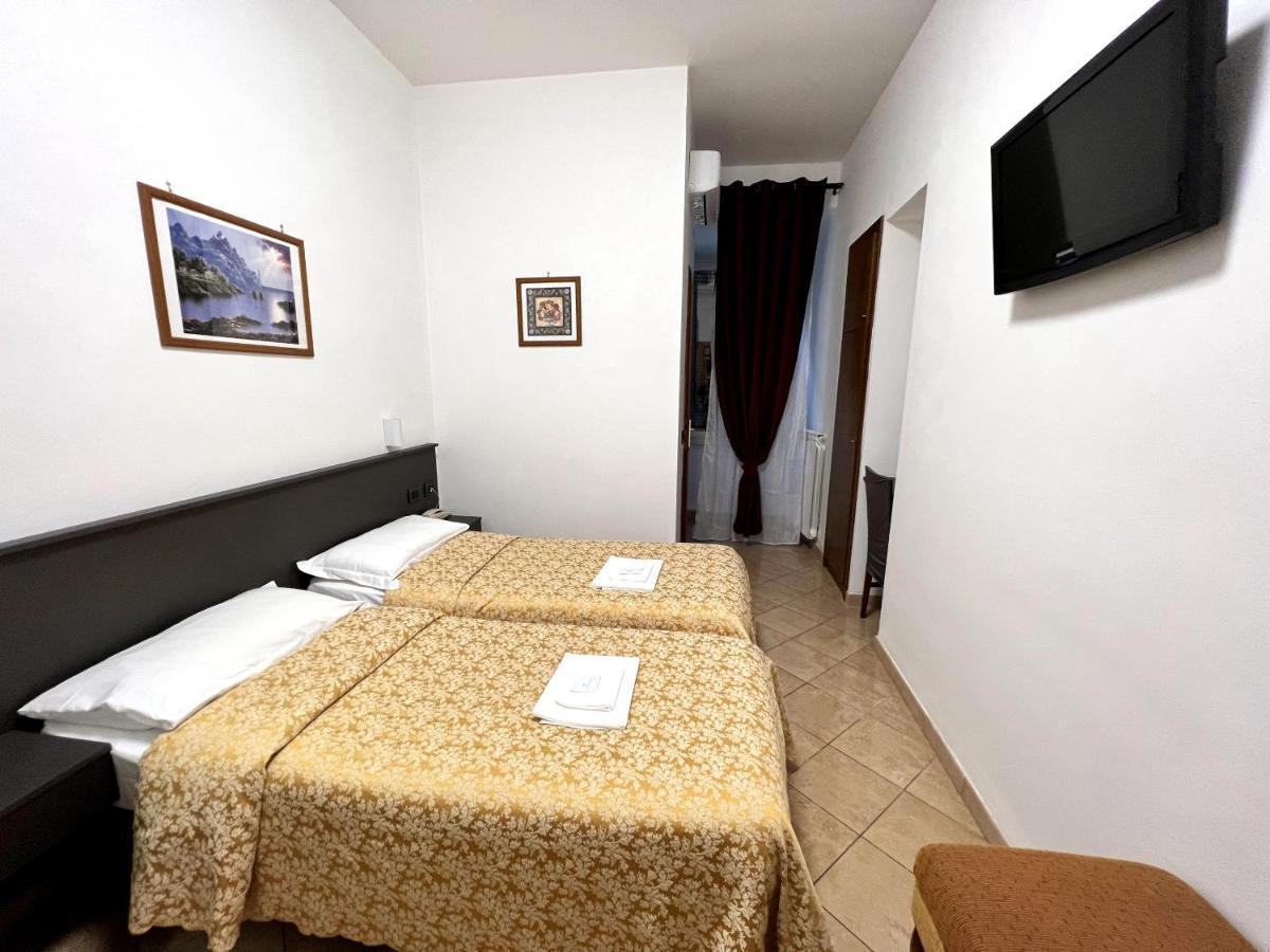 Hotel Domus Termini Ρώμη Εξωτερικό φωτογραφία