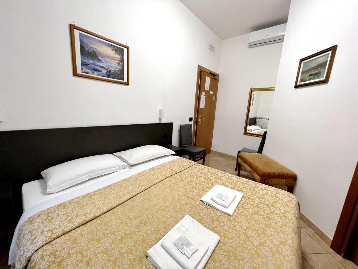 Hotel Domus Termini Ρώμη Εξωτερικό φωτογραφία