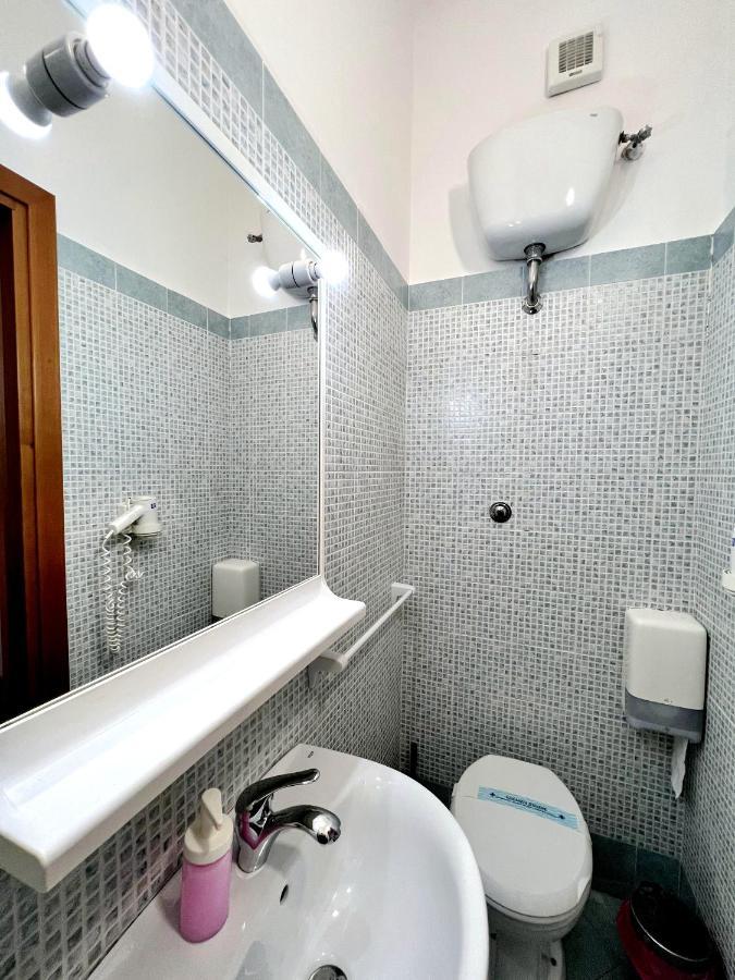 Hotel Domus Termini Ρώμη Εξωτερικό φωτογραφία